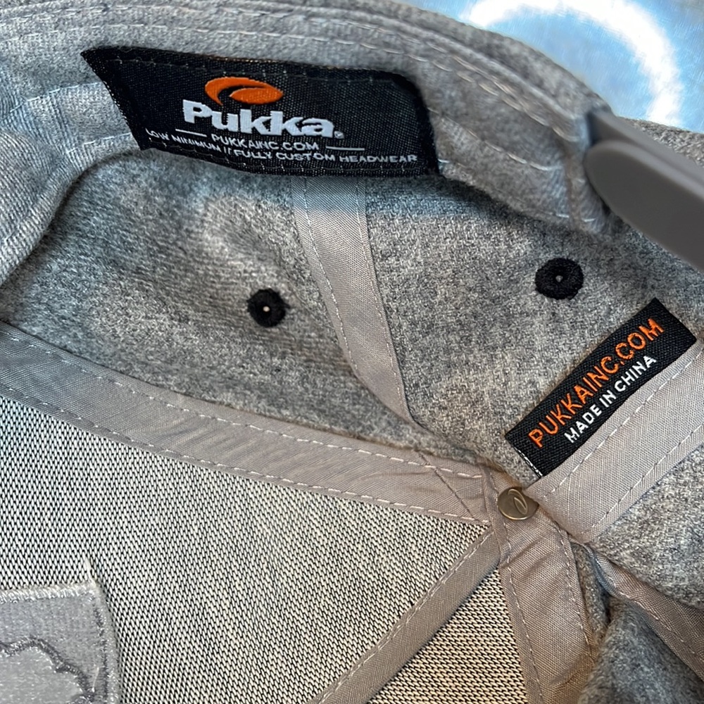 Alberta Hockey hat - Picture 4 of 4